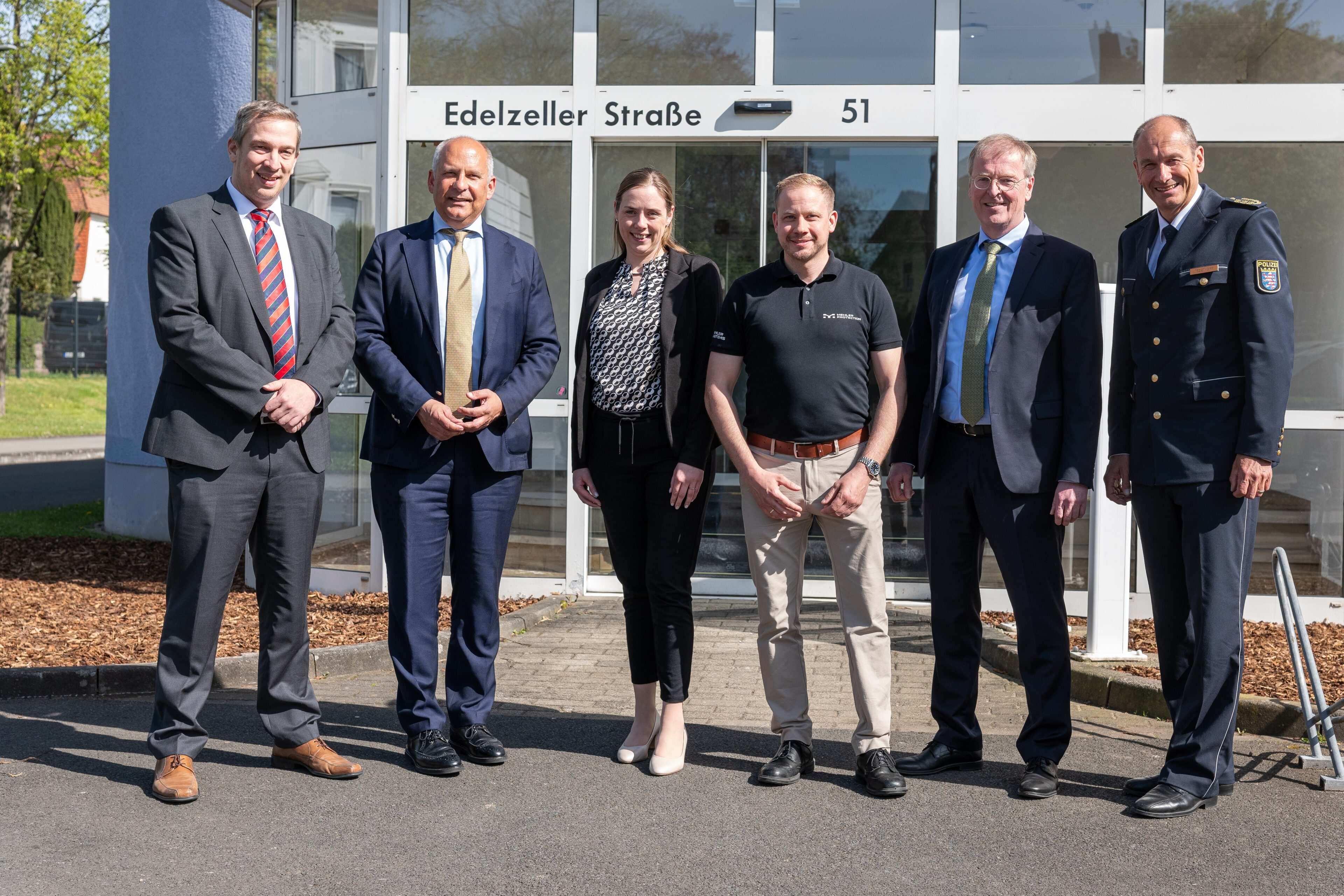 Staatsminister Prof. Dr. Roman Poseck würdigt die Rolle von Mehler Protection bei der Schutzausstattung der hessischen Polizei